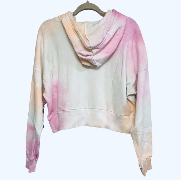 90 Degree Sweatsuit Set - Picture 4 of 11